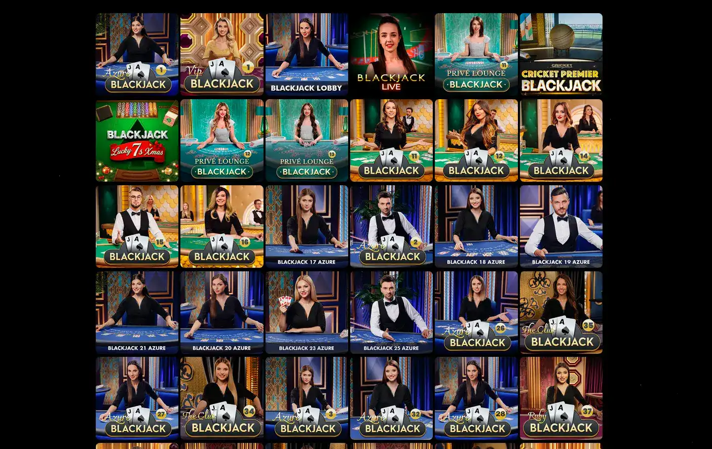 Игровой зал казино Хани Мани с автоматами